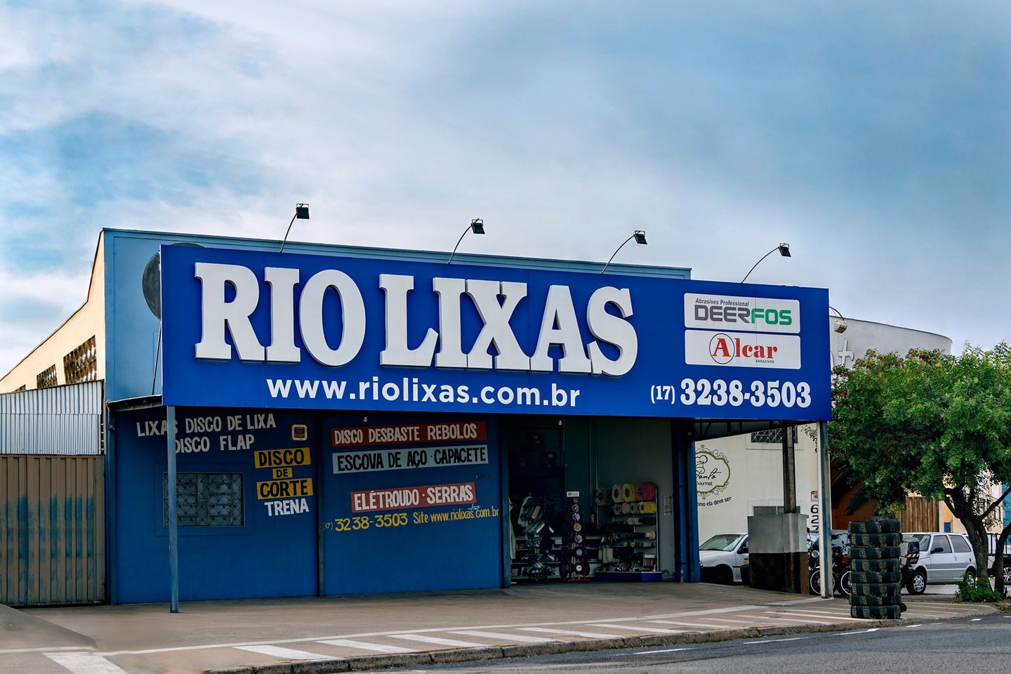 Fachada Rio Lixas - Antes e Depois